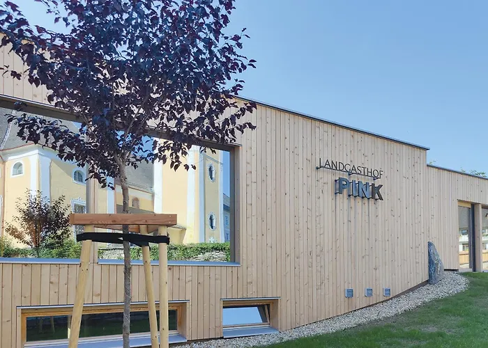 Landgasthof Pink Hotel 4*